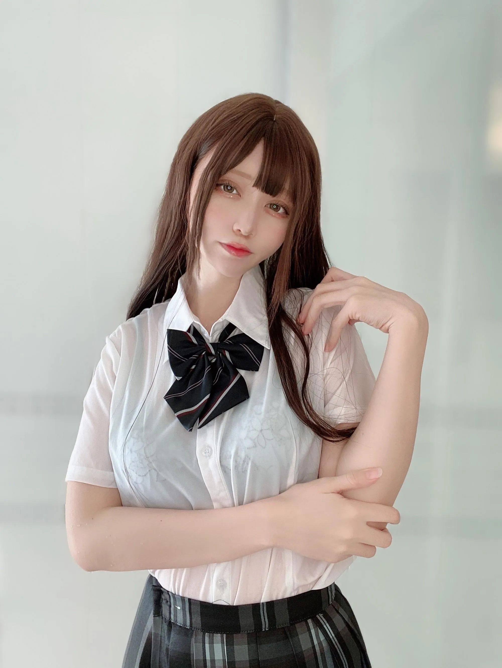 かさぎkasagi – NO.006 Fantia 2022-08月会员订阅-2022-08-29 制服で水遊び第二弾 [31P]插图5